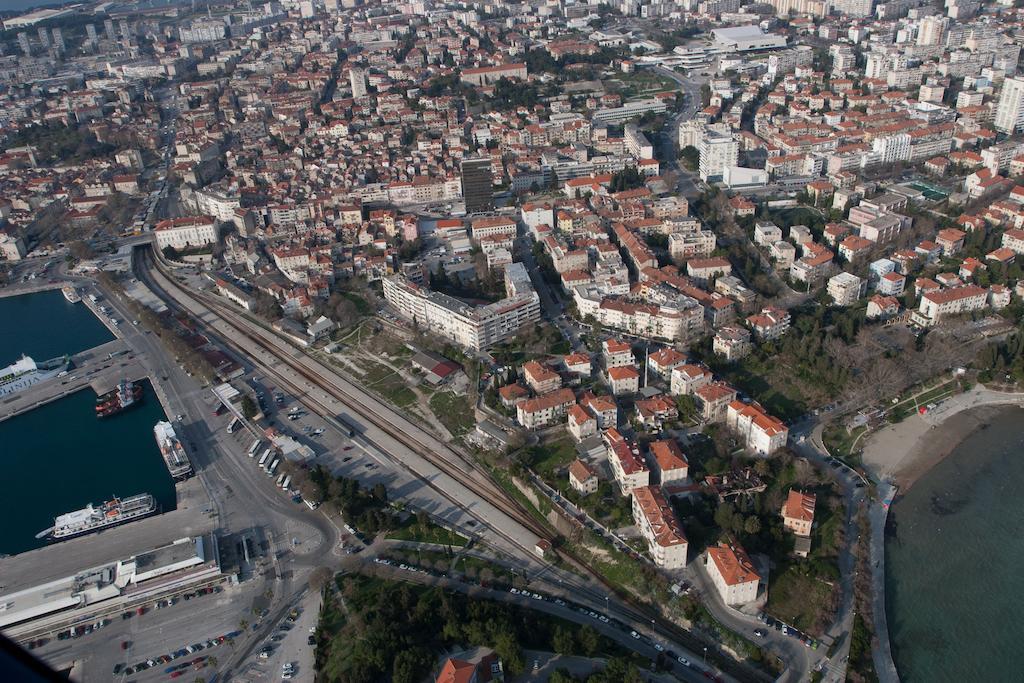 Bacvice Beach Apartment Split Bagian luar foto