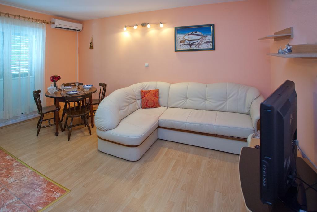 Bacvice Beach Apartment Split Bagian luar foto